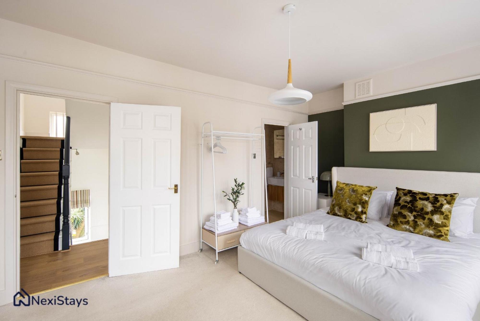 10 Mins Walk To The Oval, The Kennington Retreat Apartment London Bagian luar foto