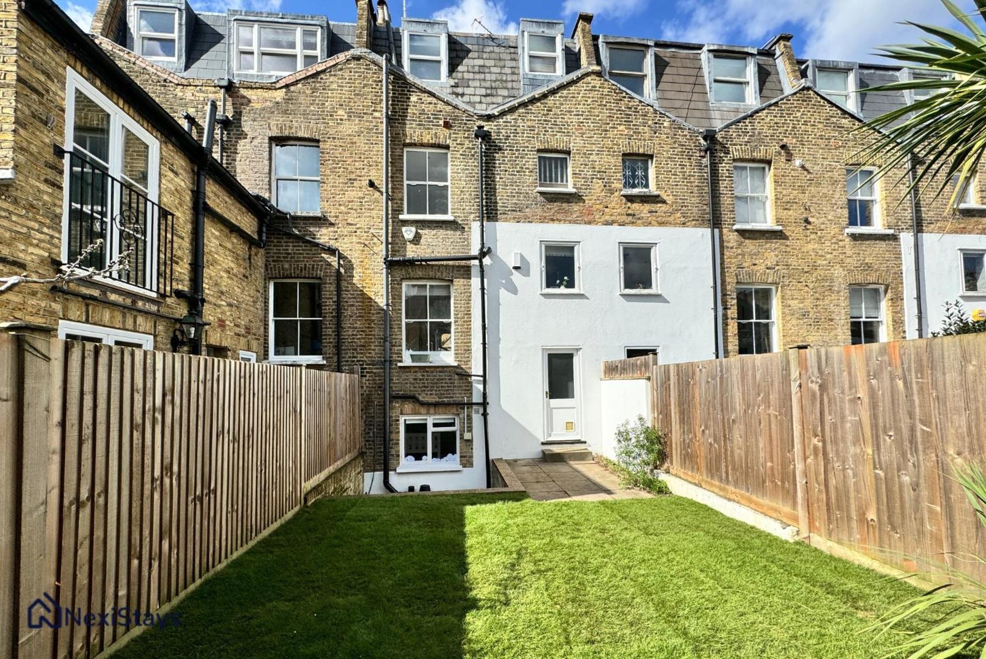 10 Mins Walk To The Oval, The Kennington Retreat Apartment London Bagian luar foto