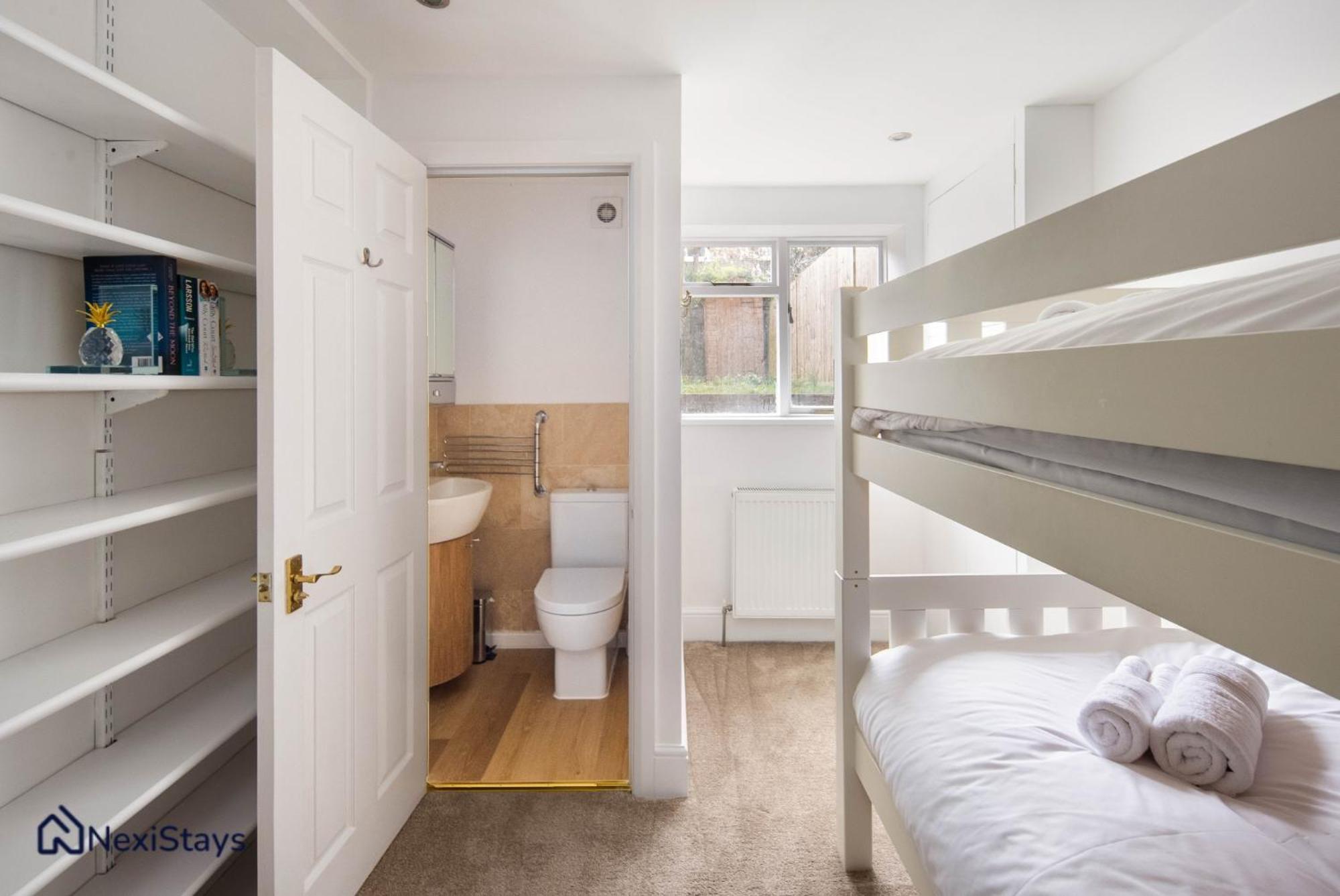 10 Mins Walk To The Oval, The Kennington Retreat Apartment London Bagian luar foto