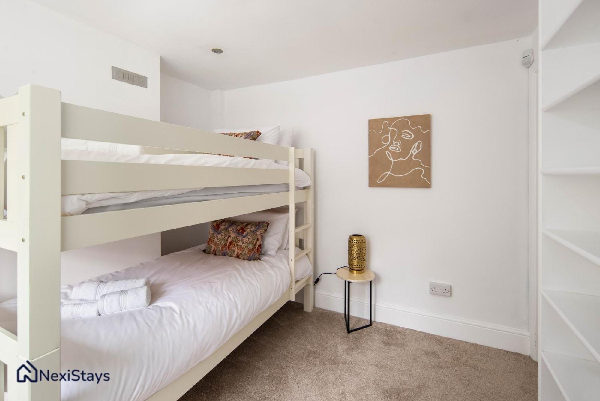 10 Mins Walk To The Oval, The Kennington Retreat Apartment London Bagian luar foto